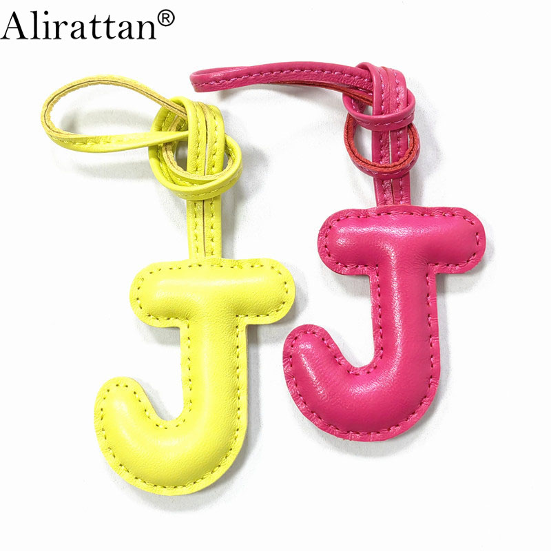 Monogram Keychain Leather - Alirattan الاتجاه الجديد الإنجليزية رسالة J