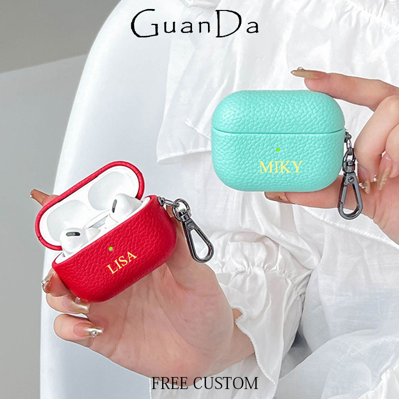 Monogram Keychain Leather - حافظة سماعات أذن صغيرة أنيقة قابلة