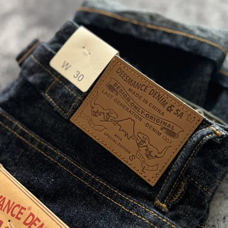 16 أوقية من القطن الثقيل الأمر - مراجعة Levis Jeans 501 وسعره