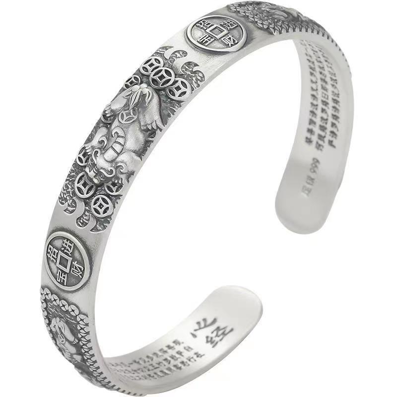 الكلاسيكية الرجعية الأساطير ال - مراجعة Coordinates Bracelet وسعره